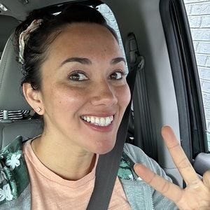 Meet your Posher, Cecilia